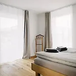 Niesen In See- Und Bergnaehe, Modern, Erdgeschoss, Ohne Treppen, 4 Gaeste *
