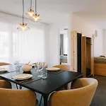 Niesen In See- Und Bergnaehe, Modern, Erdgeschoss, Ohne Treppen, 4 Gaeste *
