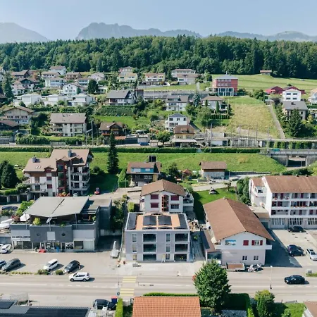 Niesen In See- Und Bergnaehe, Modern, Erdgeschoss, Ohne Treppen, 4 Gaeste