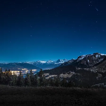 Niesen In See- Und Bergnaehe, Modern, Erdgeschoss, Ohne Treppen, 4 Gaeste سبيز