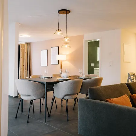 Niesen In See- Und Bergnaehe, Modern, Erdgeschoss, Ohne Treppen, 4 Gaeste *