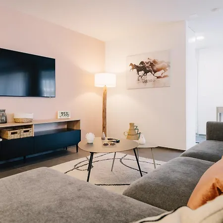 شقة Niesen In See- Und Bergnaehe, Modern, Erdgeschoss, Ohne Treppen, 4 Gaeste سبيز