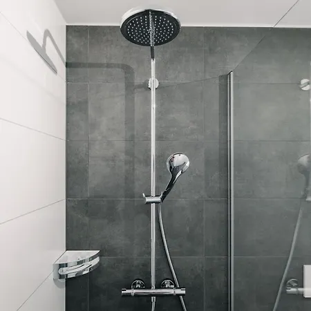 Niesen In See- Und Bergnaehe, Modern, Erdgeschoss, Ohne Treppen, 4 Gaeste Apartment *