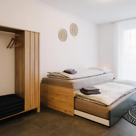 Niesen In See- Und Bergnaehe, Modern, Erdgeschoss, Ohne Treppen, 4 Gaeste شقة *