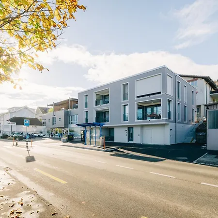 Niesen In See- Und Bergnaehe, Modern, Erdgeschoss, Ohne Treppen, 4 Gaeste * Spiez