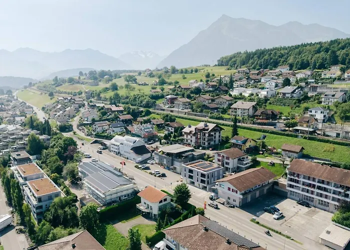 Niesen In See- Und Bergnaehe, Modern, Erdgeschoss, Ohne Treppen, 4 Gaeste Apartmán Spiez