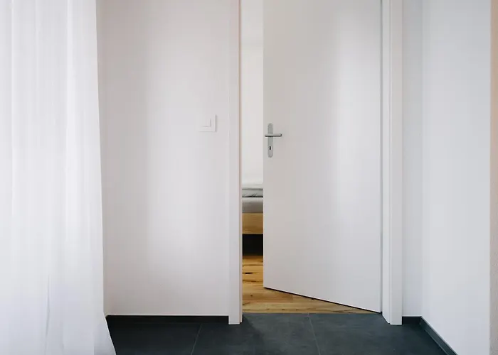 Niesen In See- Und Bergnaehe, Modern, Erdgeschoss, Ohne Treppen, 4 Gaeste * Spiez