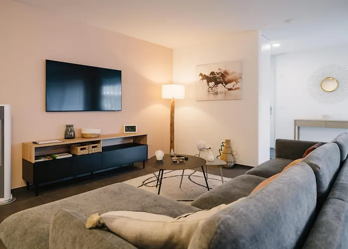 Niesen In See- Und Bergnaehe, Modern, Erdgeschoss, Ohne Treppen, 4 Gaeste Apartmán Spiez