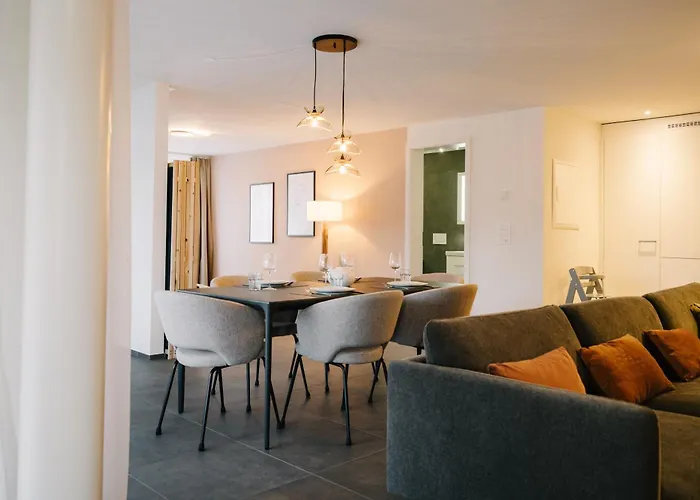 Niesen In See- Und Bergnaehe, Modern, Erdgeschoss, Ohne Treppen, 4 Gaeste *