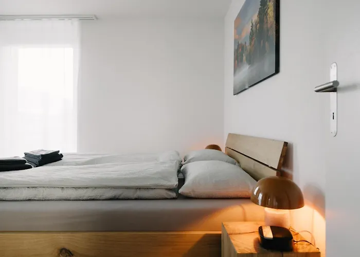 Niesen In See- Und Bergnaehe, Modern, Erdgeschoss, Ohne Treppen, 4 Gaeste